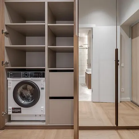 Kintu Apartment *
